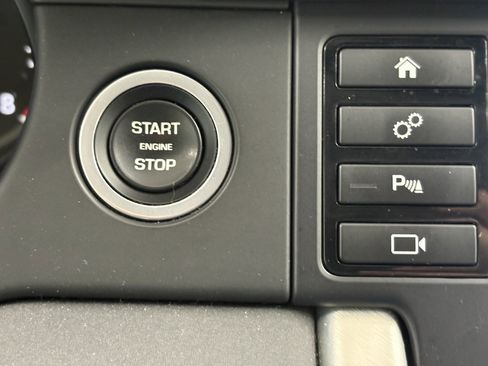 Used 2019 Land Rover Discovery Sport HSE AWD/4WD image 19