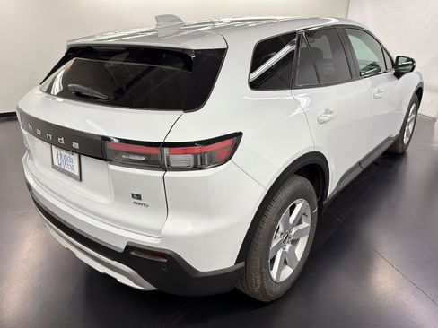 New 2026 Honda Prologue EX image 9