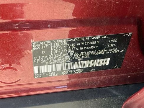 Used 2025 Toyota RAV4 XLE FWD image 34