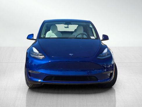 Used 2023 Tesla Model Y Long Range image 2