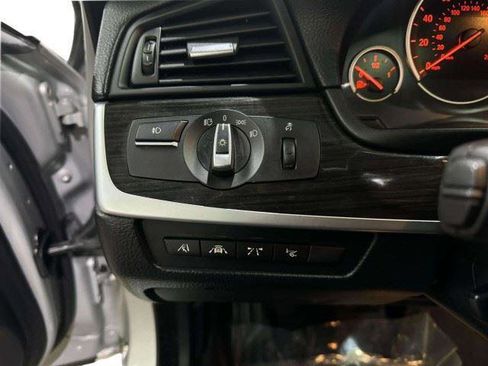 Used 2014 BMW 550i xDrive Sedan AWD/4WD image 18