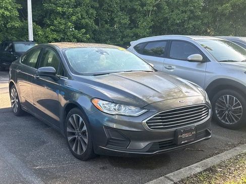 Used 2020 Ford Fusion SE AWD/4WD image 3