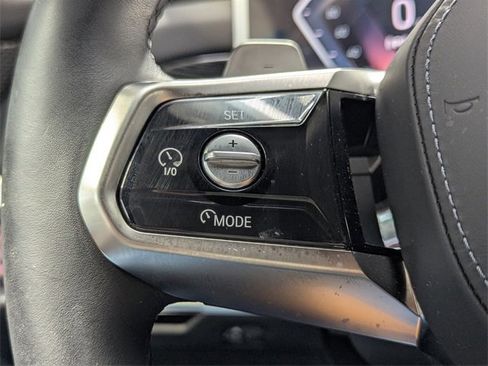 Used 2023 BMW 740i image 17