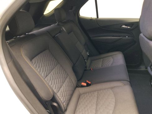 Used 2019 Chevrolet Equinox LT w/ Sun & Navigation Package image 19