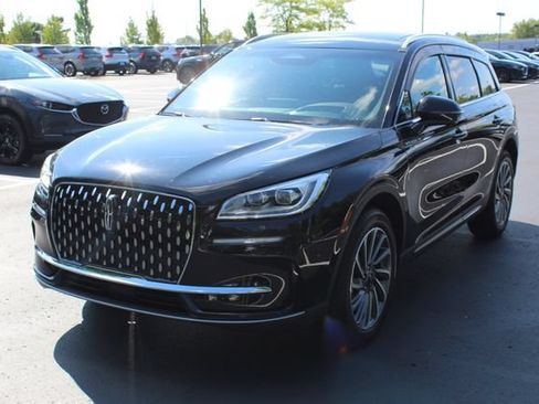 Certified 2023 Lincoln Corsair Reserve w/ Equipment Group 202A AWD/4WD image 9
