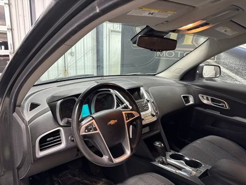 Used 2017 Chevrolet Equinox LT w/ Convenience Package FWD image 5