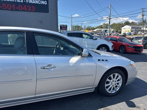 Used 2011 Buick Lucerne CXL image 10