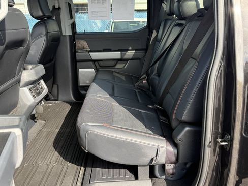 Used 2024 Ford F250 Lariat w/ Sport Appearance Package AWD/4WD image 37