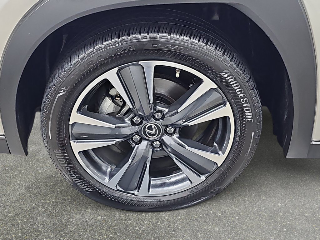 Used 2022 Lexus UX 250h w/ Accessory Package (Z2) AWD/4WD image 29