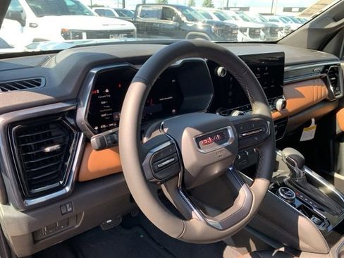 New 2025 GMC Canyon AT4 w/ Nightfall Edition image 14