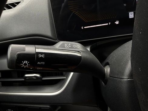 Used 2025 Kia K4 FWD image 36