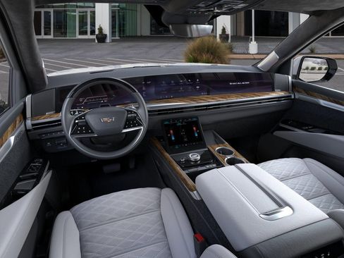 New 2026 Cadillac Escalade ESV Platinum Sport w/ LPO, ONYX Package AWD/4WD image 15