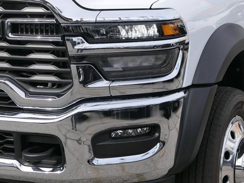 New 2026 RAM 5500 Tradesman w/ Chrome Appearance Group AWD/4WD image 9