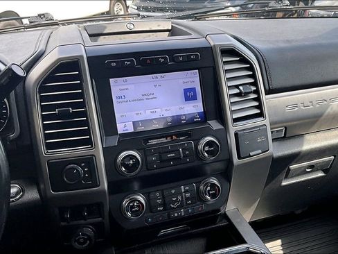 Used 2021 Ford F450 Platinum w/ FX4 Off-Road Package AWD/4WD image 5