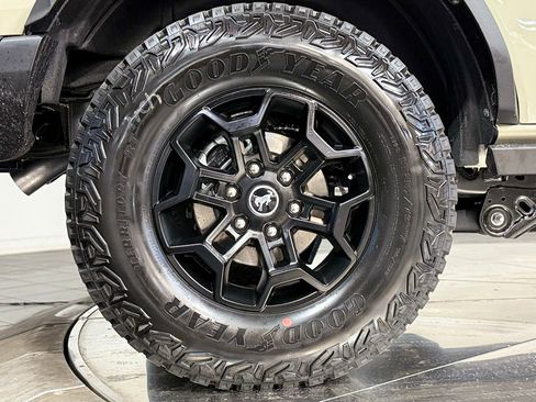 New 2026 Ford Bronco Badlands AWD/4WD image 21