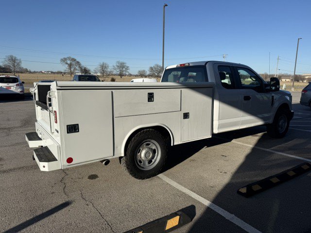 Used 2019 Ford F350 XL w/ Power Equipment Group RWD image 2