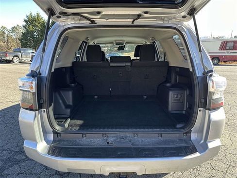 Used 2024 Toyota 4Runner SR5 image 22