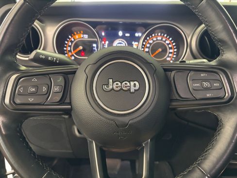 Used 2021 Jeep Wrangler Unlimited Sport image 43