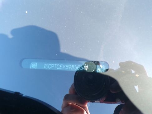 Used 2023 Chevrolet Colorado LT w/ LT Convenience Package II image 32