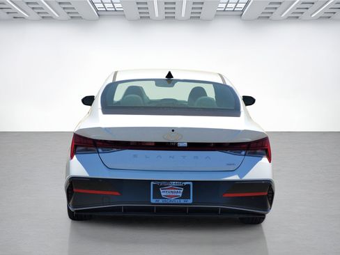 New 2025 Hyundai Elantra Limited image 6
