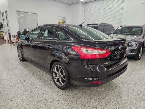 Used 2013 Ford Focus SE FWD image 7