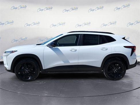 New 2026 Chevrolet Trax ACTIV w/ Driver Confidence Package image 2