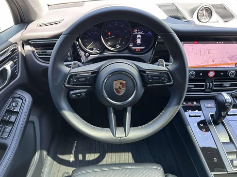 Certified 2026 Porsche Macan AWD/4WD image 16