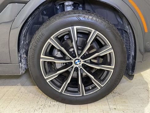 Used 2021 BMW X6 xDrive40i w/ M Sport Package AWD/4WD image 11