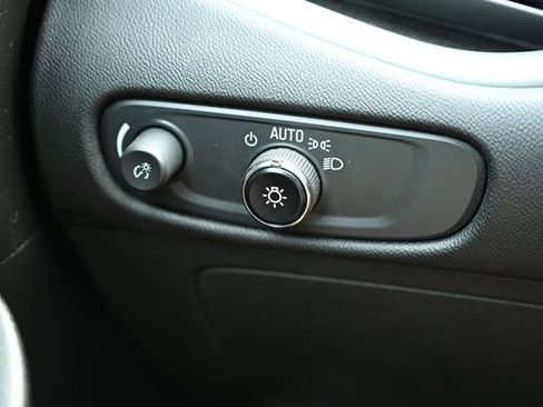 Used 2023 Chevrolet Malibu LT image 43