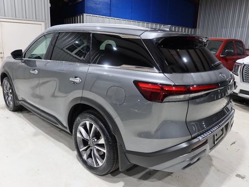 Used 2022 INFINITI QX60 Luxe w/ Cargo Package FWD image 3
