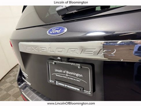Used 2020 Ford Explorer Limited image 23