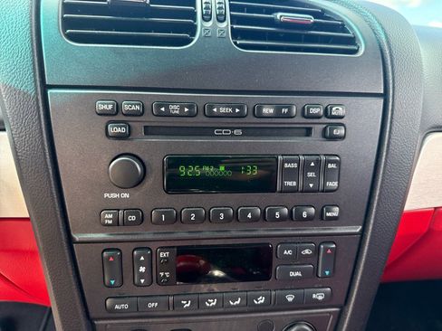 Used 2003 Ford Thunderbird Deluxe image 18