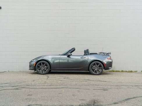 Used 2024 MAZDA MX-5 Miata Grand Touring w/ Weather Package RWD image 2