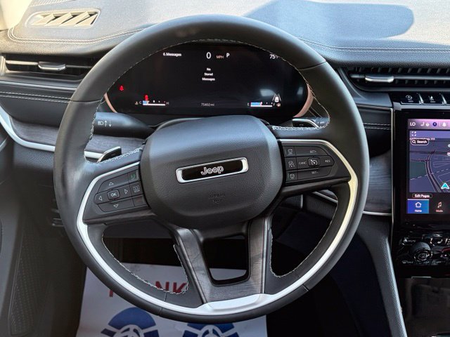 Used 2023 Jeep Grand Cherokee Limited AWD/4WD image 37