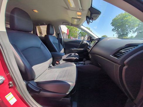 Used 2025 Mitsubishi Outlander Sport SE AWD/4WD image 30