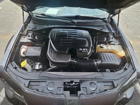 Used 2019 Chrysler 300 Touring w/ Sport Appearance Package RWD image 24