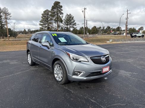 Used 2019 Buick Envision Essence image 2