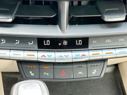 Used 2023 Cadillac CT4 Luxury w/ Cold Weather Package image 19