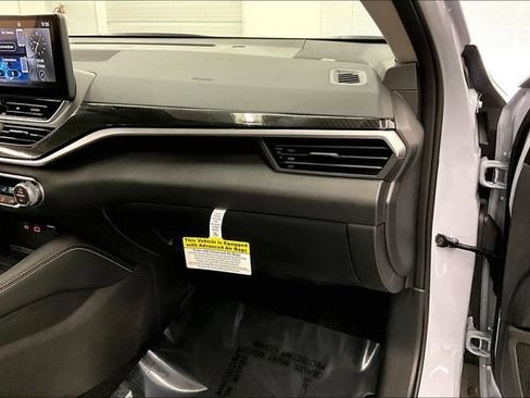 New 2026 Nissan Altima 2.5 SR w/ SR Premium Package FWD image 36