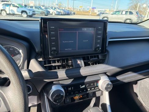 Used 2019 Toyota RAV4 XLE image 23