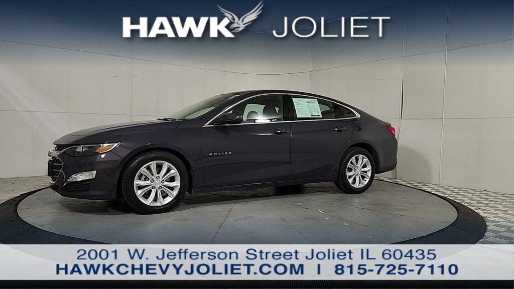 Used 2025 Chevrolet Malibu LT FWD image 3