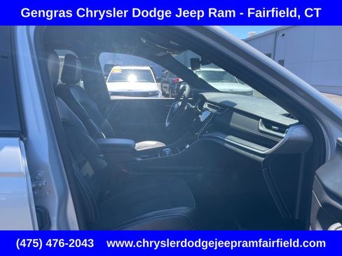 Certified 2024 Jeep Grand Cherokee Altitude AWD/4WD image 15