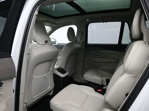 Used 2024 Volvo XC90 T8 Ultimate w/ Protection Package Premier AWD/4WD image 23