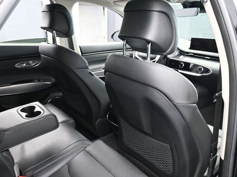 Used 2022 Genesis GV70 2.5T w/ Select Package image 43