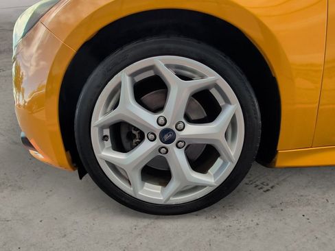 Used 2013 Ford Focus ST FWD image 14