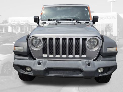 Used 2018 Jeep Wrangler Unlimited Sport S AWD/4WD image 6