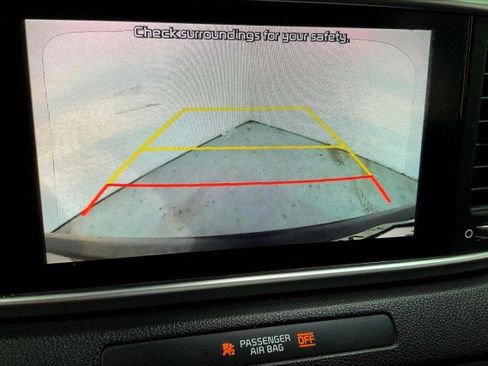 Used 2020 Kia Sportage LX image 21