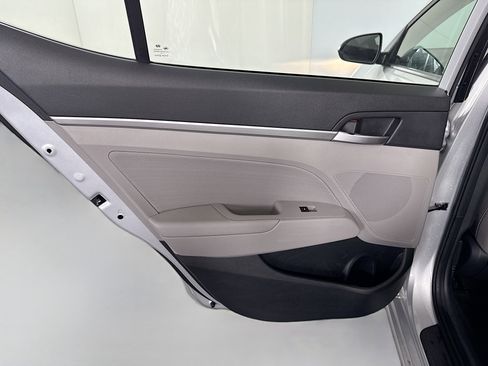 Used 2019 Hyundai Elantra SEL image 25