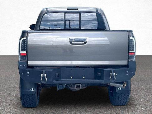 Used 2013 Toyota Tacoma 4x4 Access Cab V6 w/ SR5 Pkg image 6