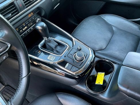 Used 2022 MAZDA CX-9 Touring image 18